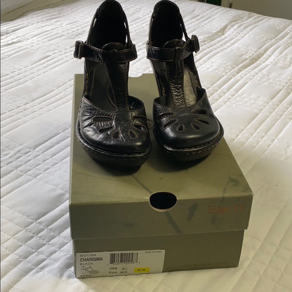 BORN black Charisma heel size 6.5, great condition